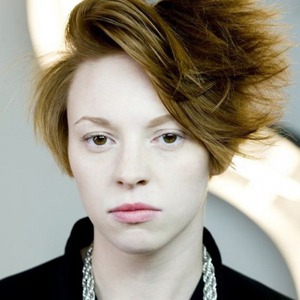 La Roux Всё чаще группа La Roux воспринимается как одна Элли
