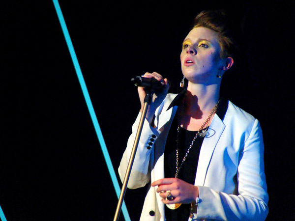 La Roux Live in New York La Roux на концерте в Нью-Йорке