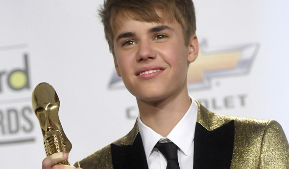 Джастин Бибер (Billboard Music Awards 2011)