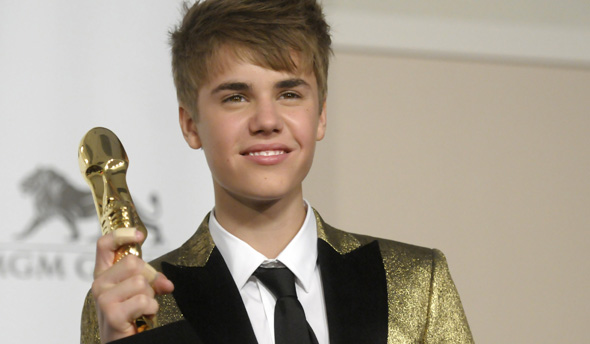 Джастин Бибер на Billboard Music Awards 2011